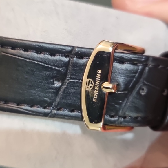 Forsining Luxury Mechanical Hand Wind Men's Watch - Picture 3 of 4